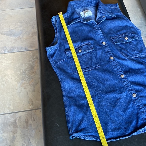 COTTON GINNY Short-Sleeve Shirt Dark Denim Like New Fitted, Rounded Hem Size L - Picture 7 of 7